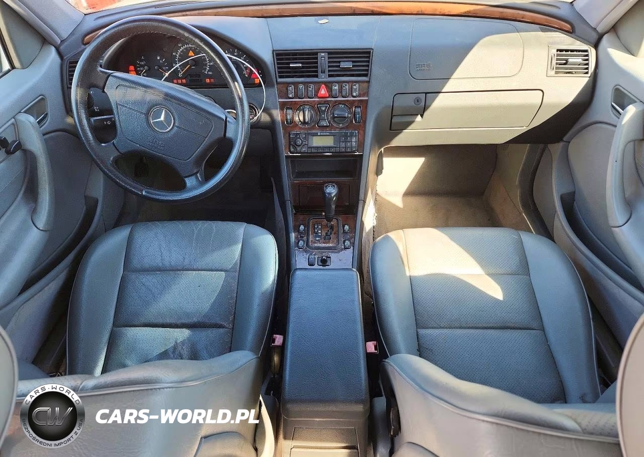 2000 Mercedes-Benz C 230 VIN:WDBHA24GXYA863833 - 8