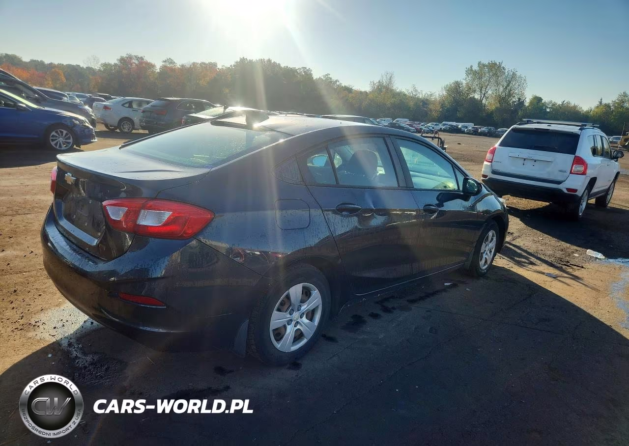 2016 Chevrolet Cruze Ls VIN:1G1BC5SM3G7268340 - 3