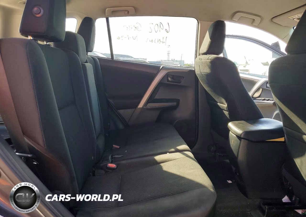 2018 Toyota Rav4 Le VIN:2T3ZFREV7JW411570 - 10