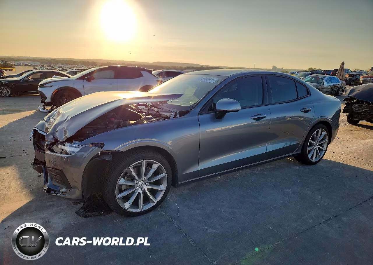 2020 Volvo S60 T5 Momentum VIN:7JR102FK4LG064452 - 1