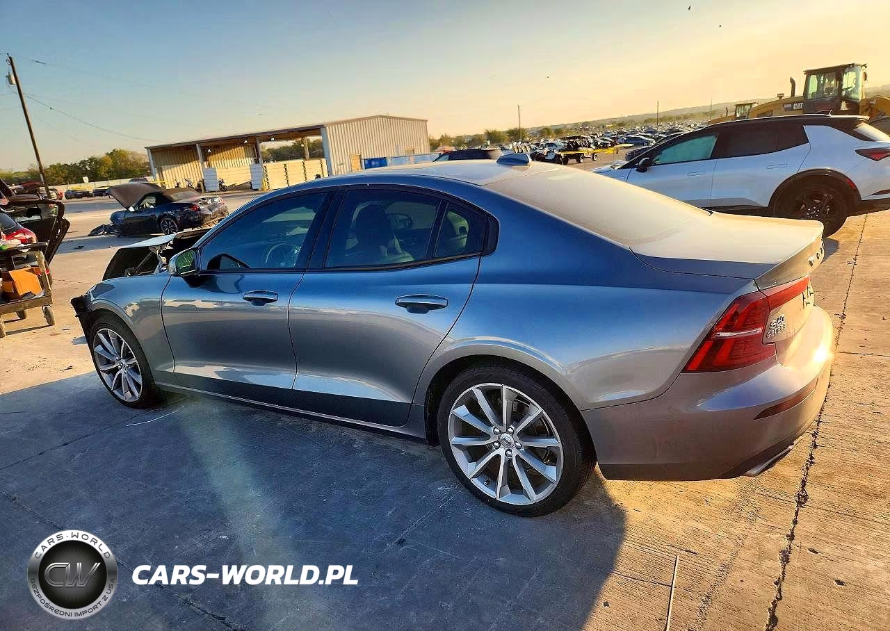 2020 Volvo S60 T5 Momentum VIN:7JR102FK4LG064452 - 2