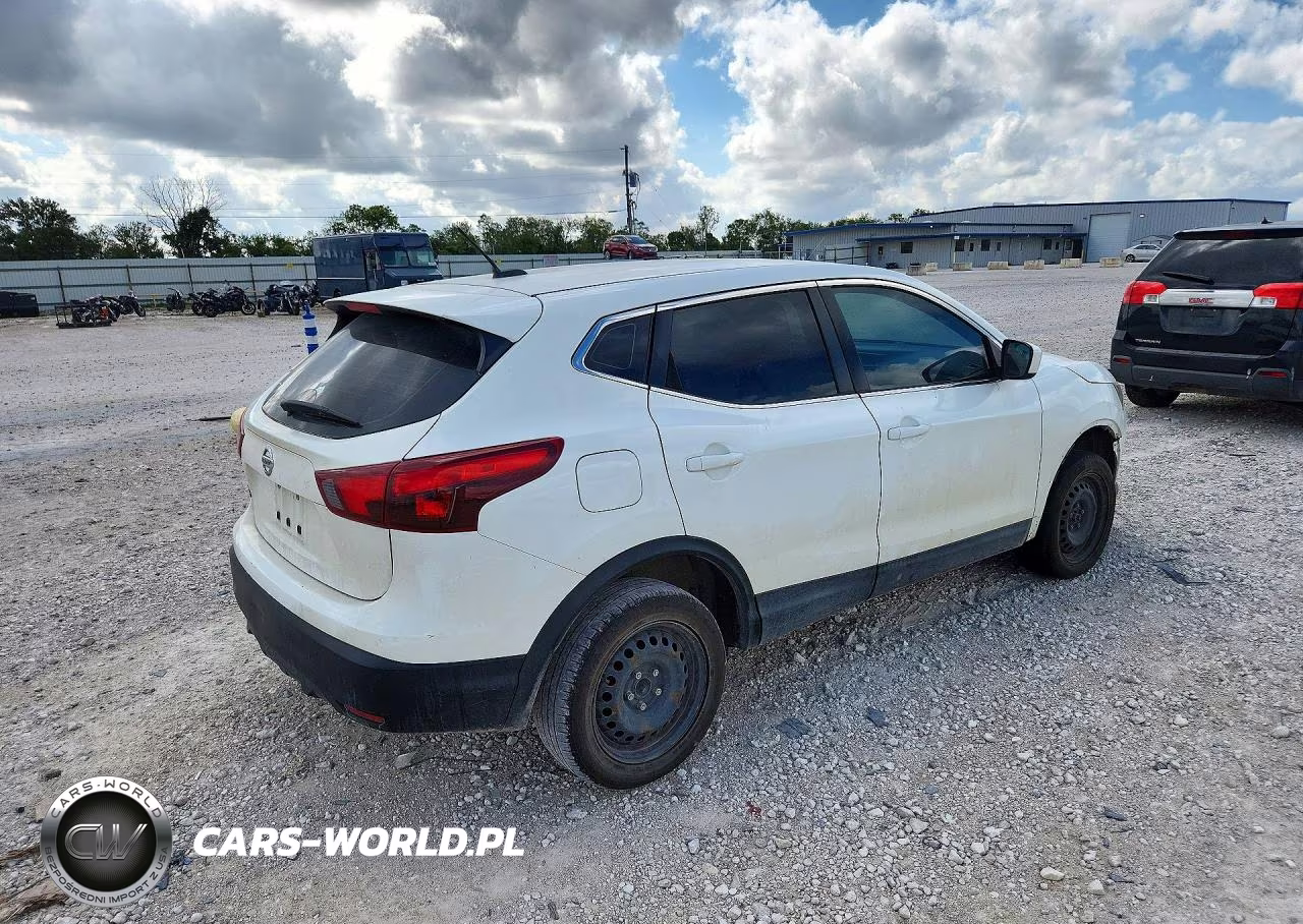 2019 Nissan Rogue Sport S VIN:JN1BJ1CP6KW221352 - 3