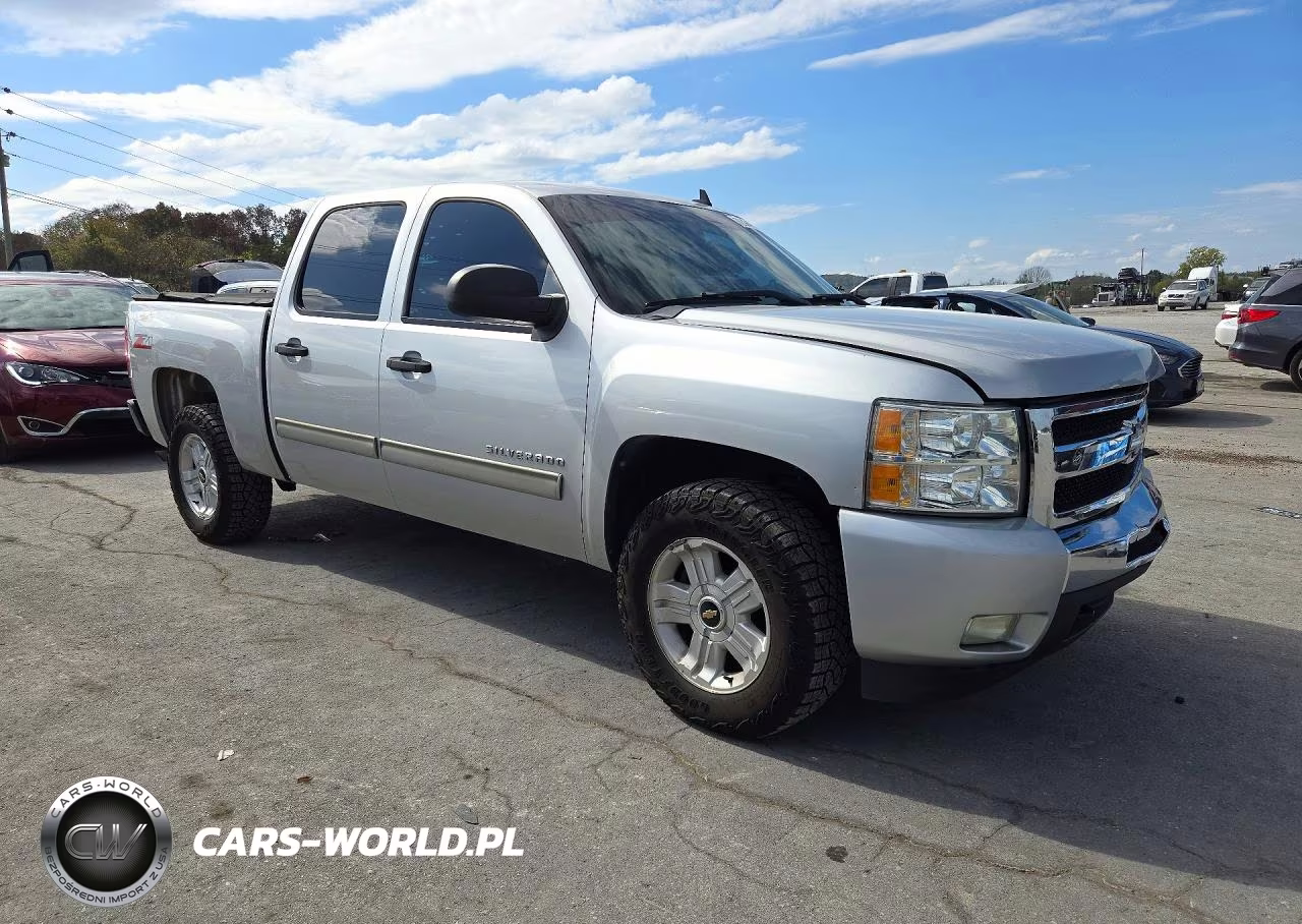 2011 Chevrolet Silverado C1500 Lt VIN:3GCPCSE09BG401992 - 4