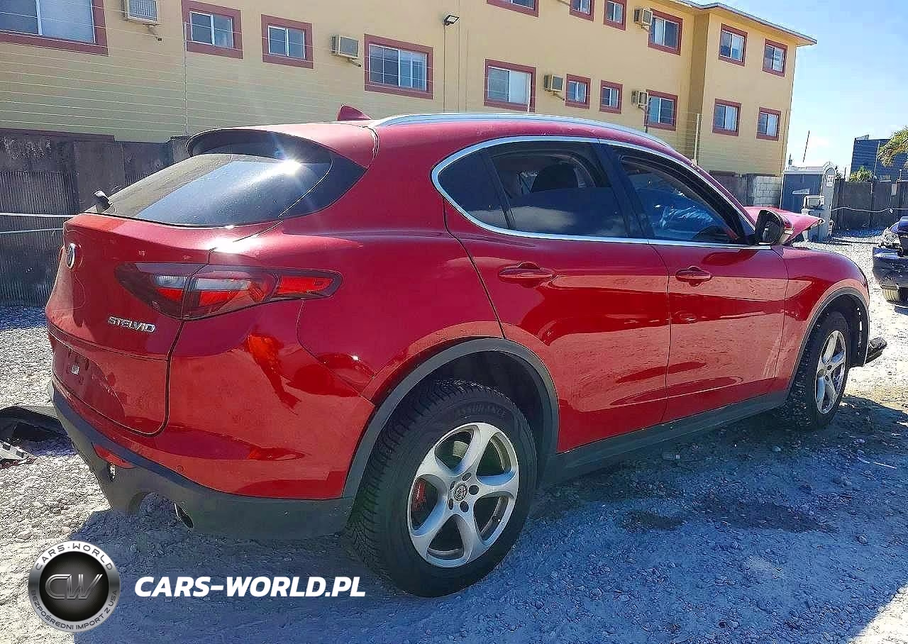 2018 Alfa Romeo Stelvio VIN:ZASFAKAN3J7B81138 - 3