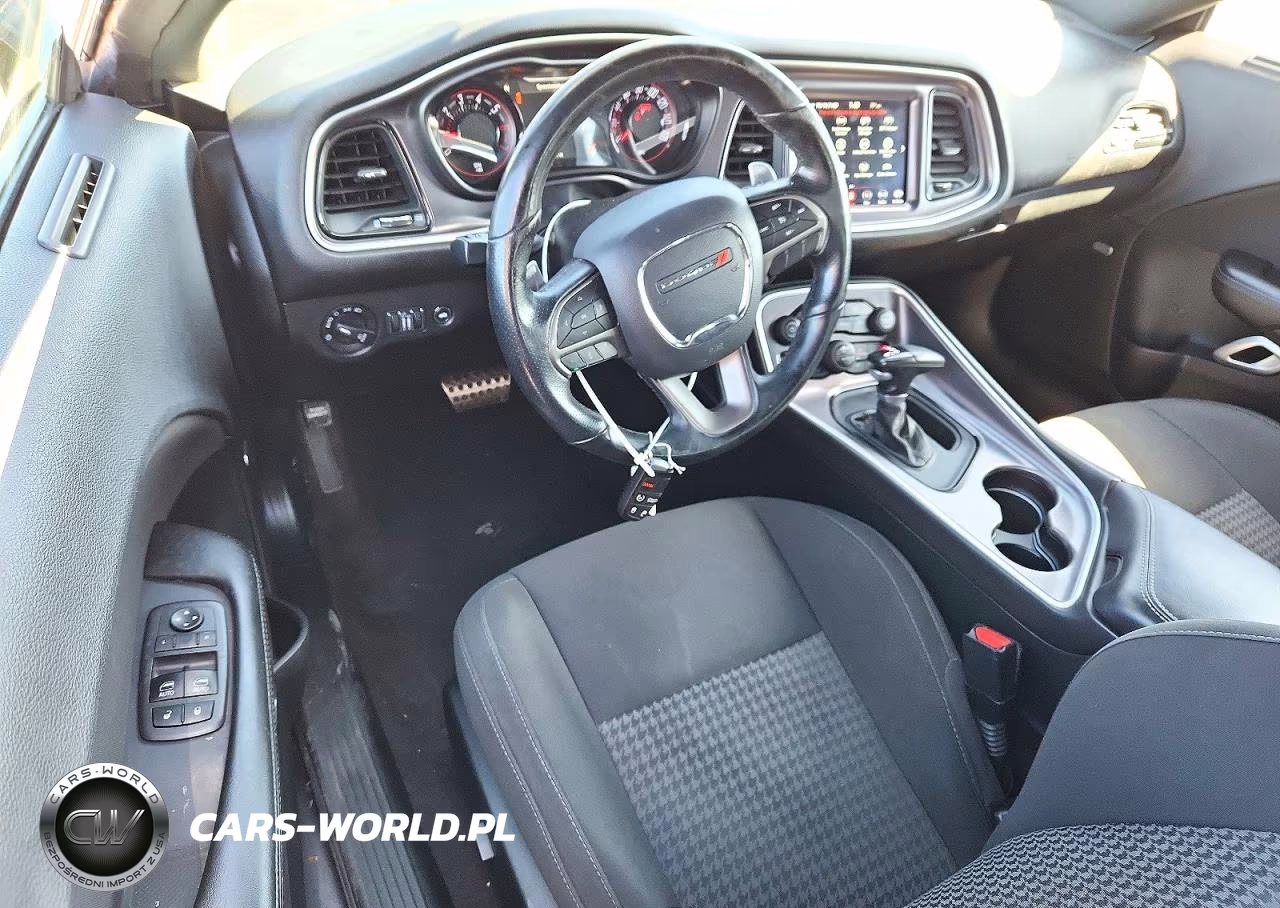 2019 Dodge Challenger R-T VIN:2C3CDZBT5KH504074 - 8