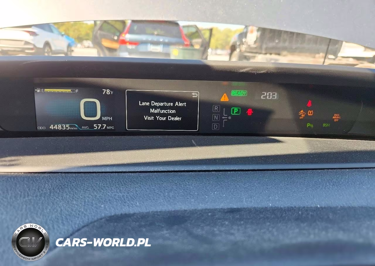 2020 Toyota Prius VIN:JTDKARFU7L3124886 - 9