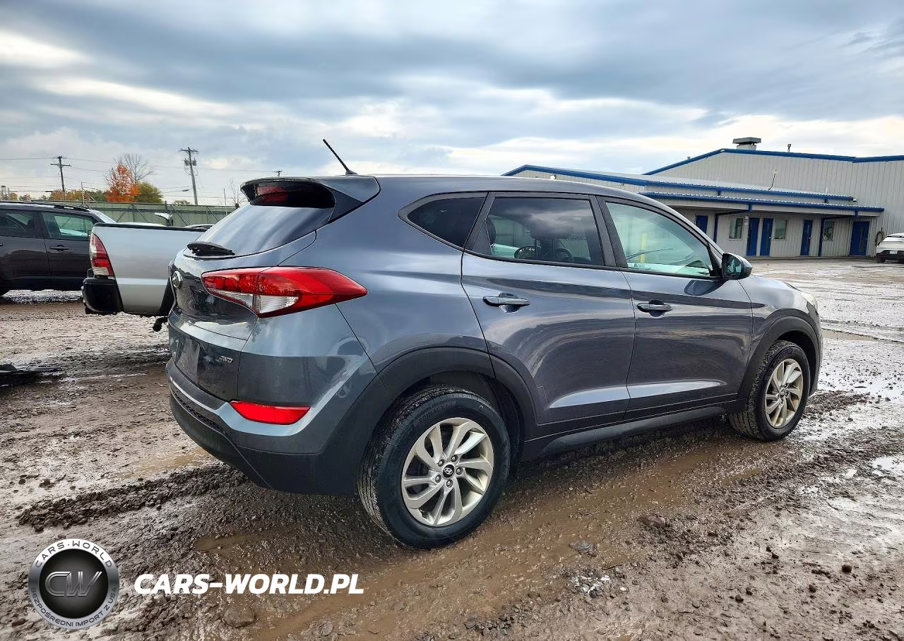 2018 Hyundai Tucson Se VIN:KM8J2CA43JU658709 - 3
