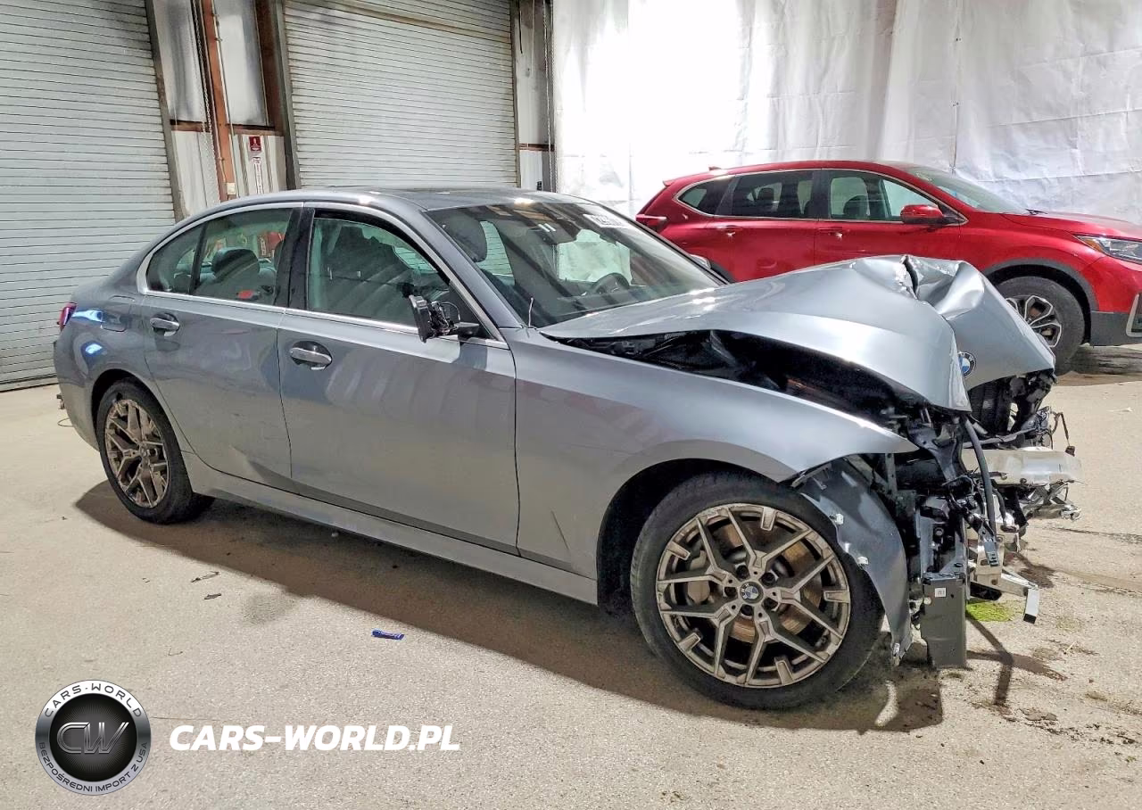 2025 BMW 330I VIN:3MW69CW04S8F11211 - 4