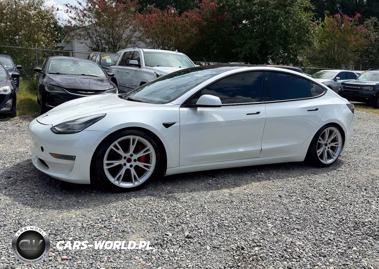 2020 Tesla Model 3 VIN:5YJ3E1EC1LF715057 - 2