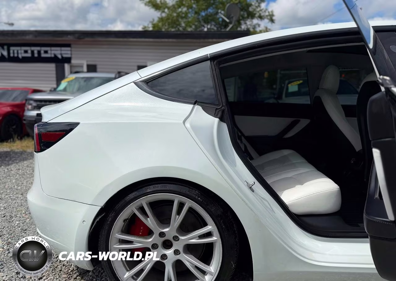 2020 Tesla Model 3 VIN:5YJ3E1EC1LF715057 - 6