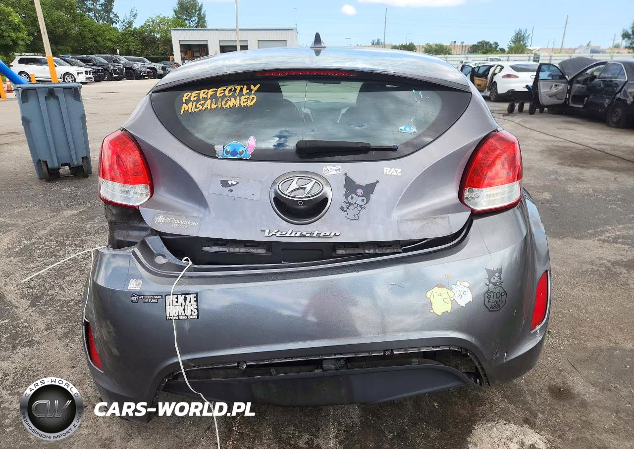 2017 Hyundai Veloster Base VIN:KMHTC6AD4HU309818 - 6