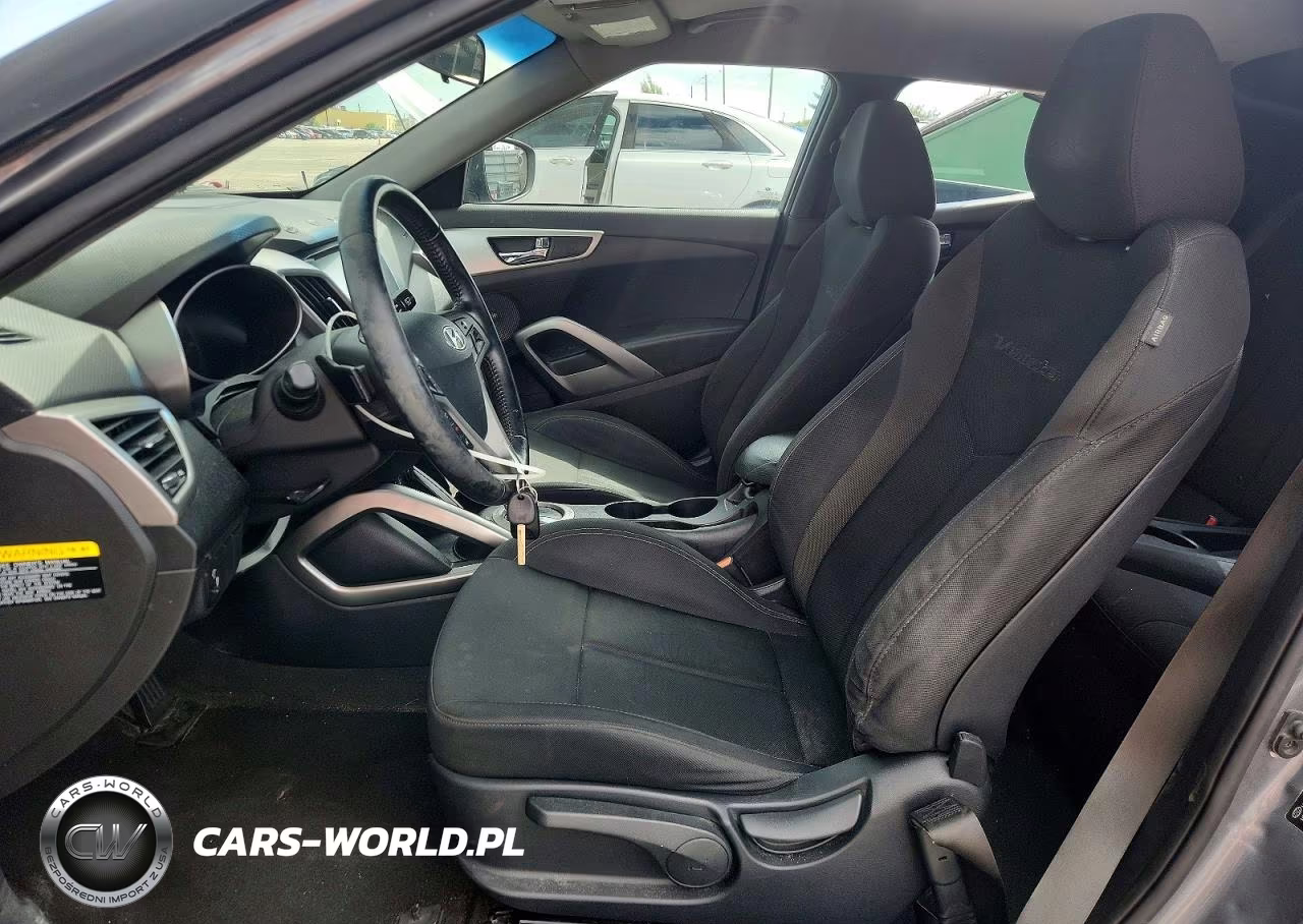 2017 Hyundai Veloster Base VIN:KMHTC6AD4HU309818 - 7