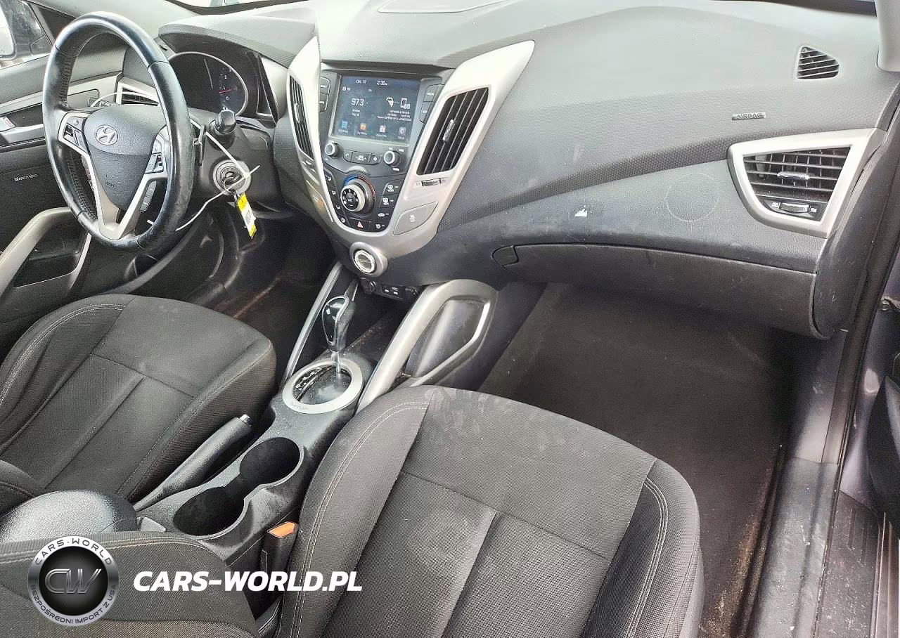 2017 Hyundai Veloster Base VIN:KMHTC6AD4HU309818 - 8