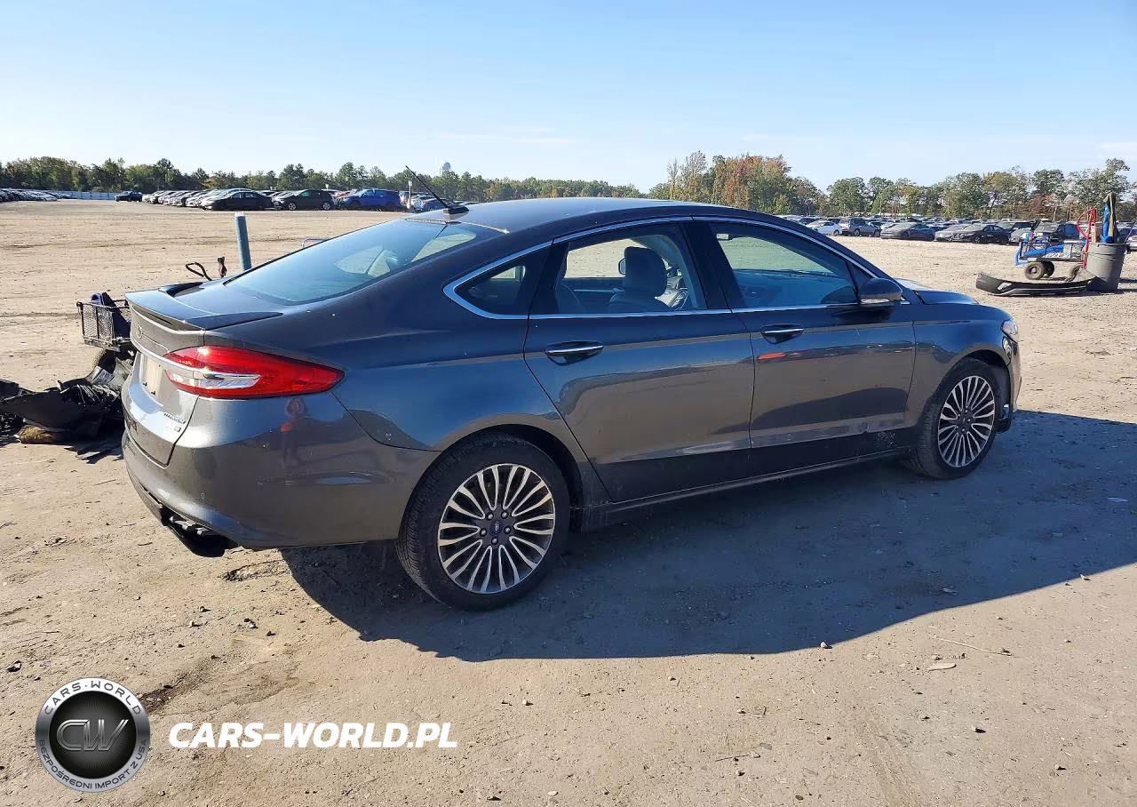 2018 Ford Fusion Titanium-Platinum VIN:3FA6P0D9XJR275753 - 3