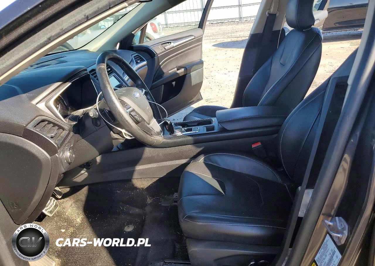 2018 Ford Fusion Titanium-Platinum VIN:3FA6P0D9XJR275753 - 7