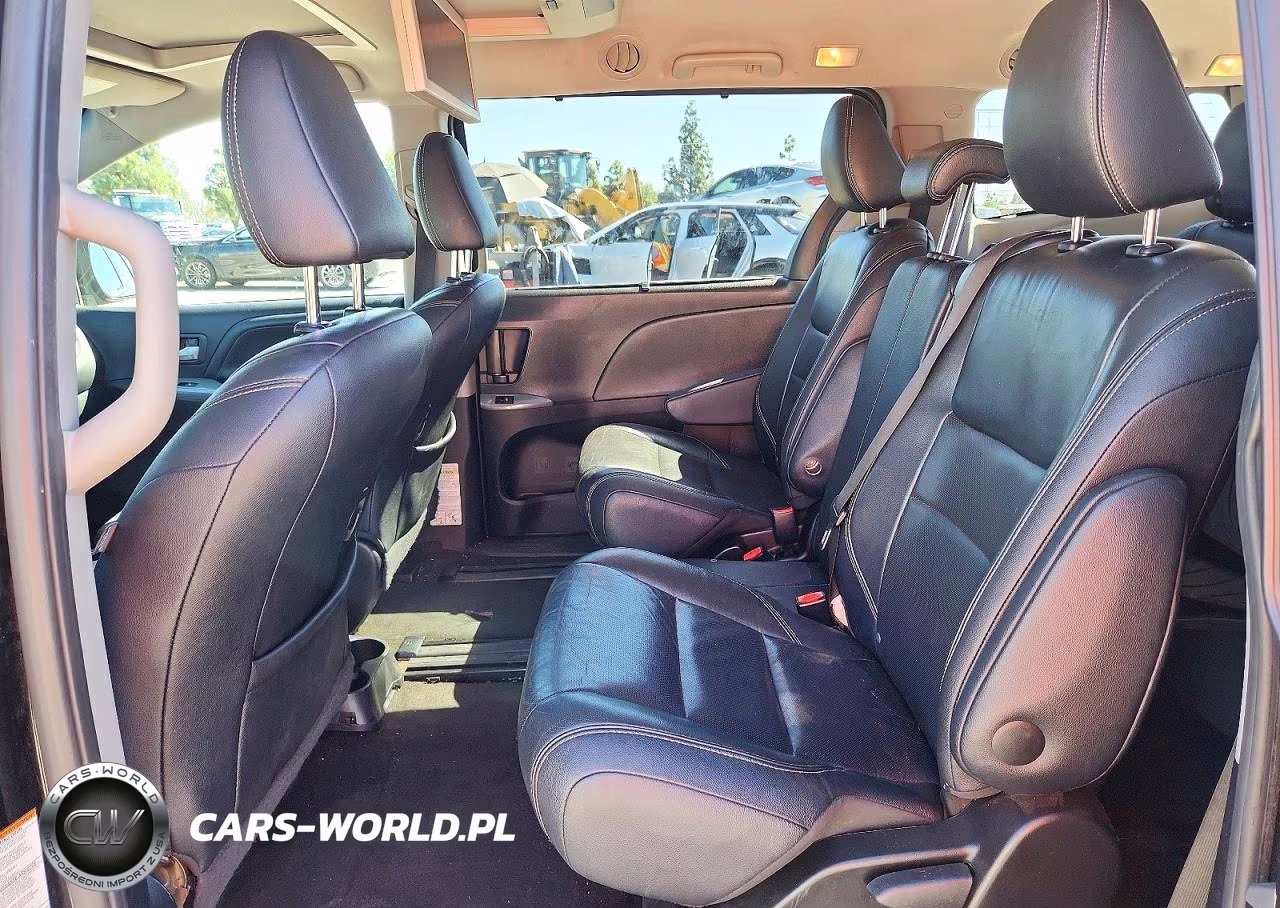 2015 Toyota Sienna Sport VIN:5TDXK3DC3FS654592 - 11
