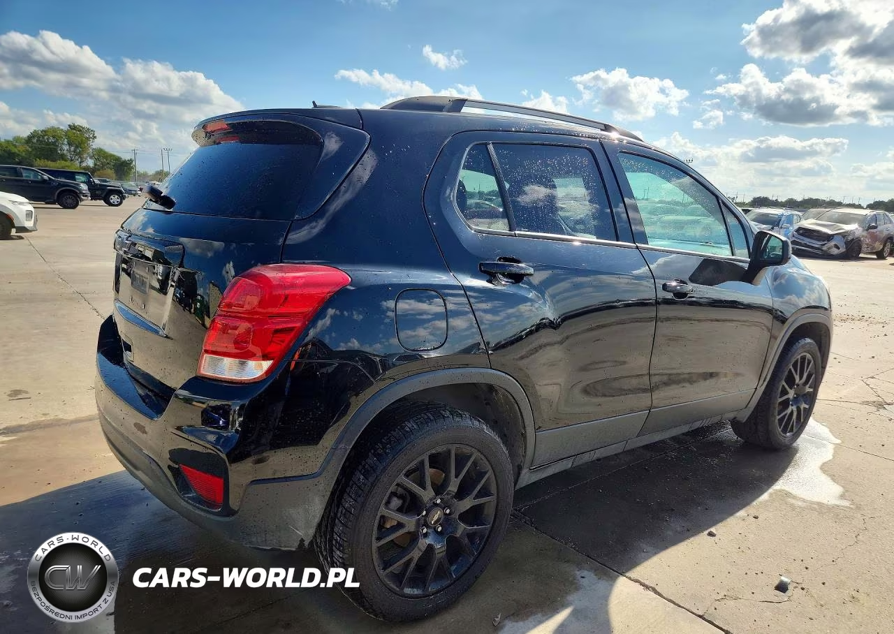 2022 Chevrolet Trax 1Lt VIN:KL7CJPSM1NB516413 - 3