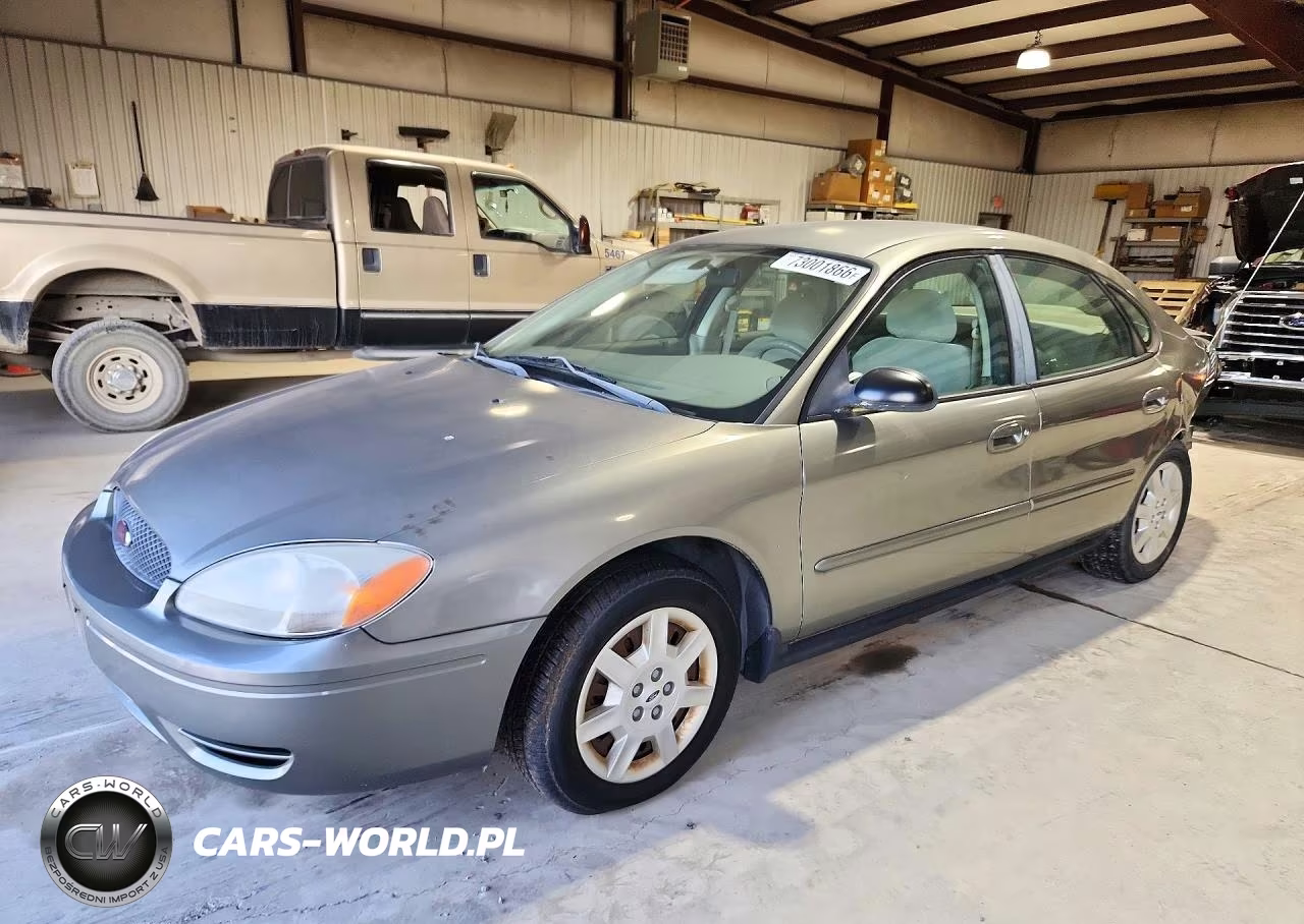 2004 Ford Taurus Se
