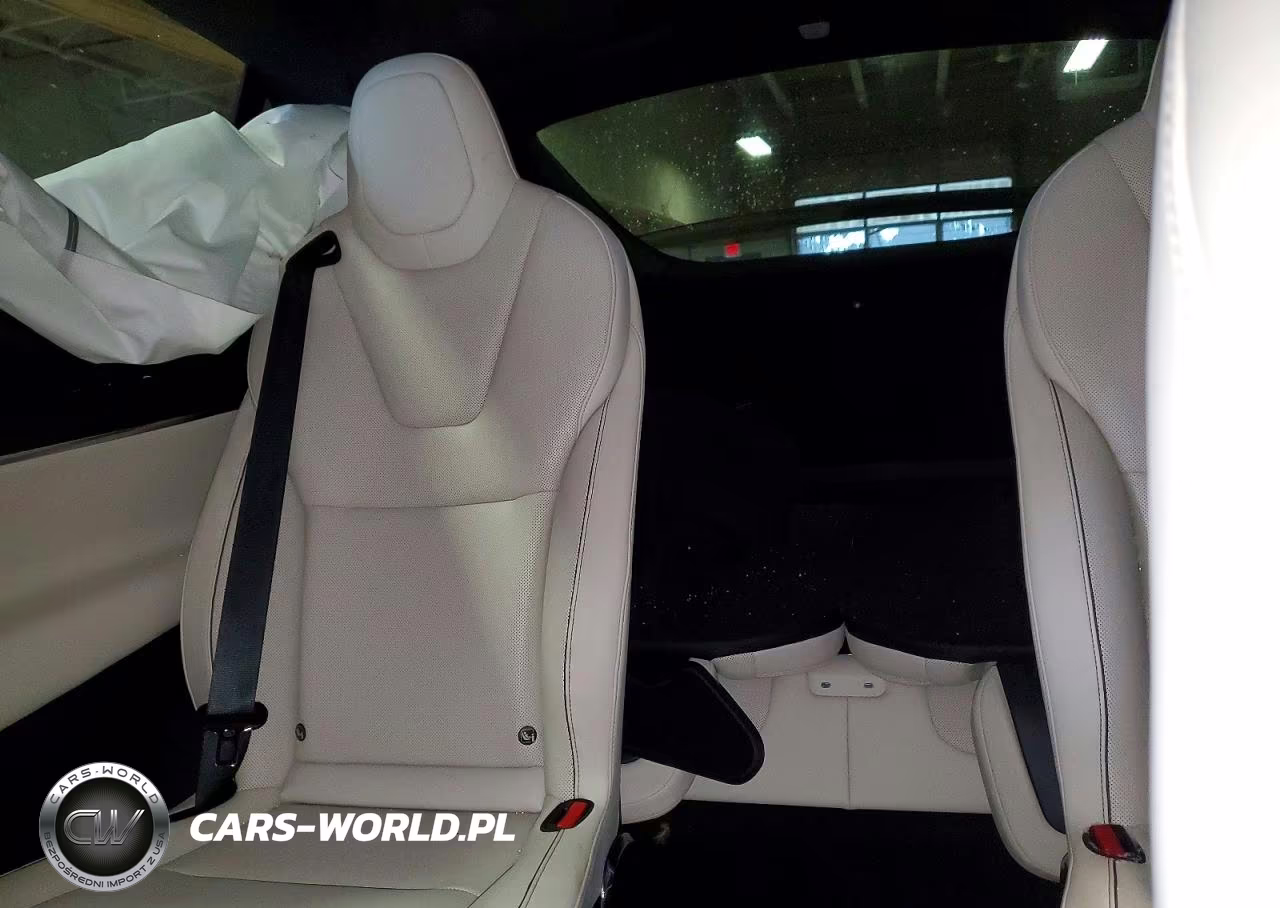2025 Tesla Model X VIN:7SAXCBE66SF468224 - 10