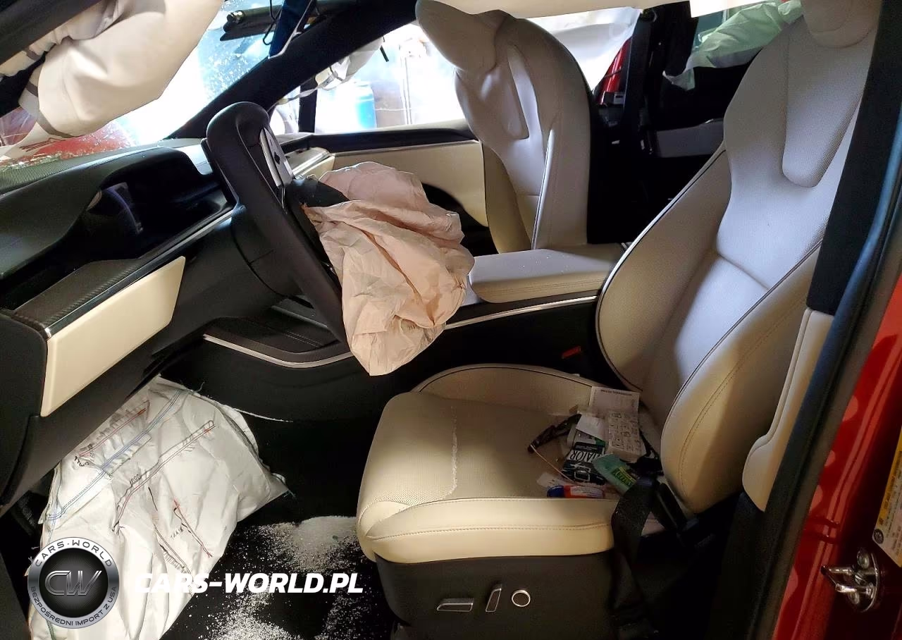 2025 Tesla Model X VIN:7SAXCBE66SF468224 - 7