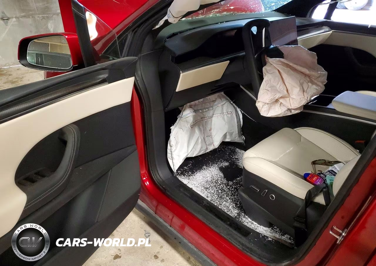 2025 Tesla Model X VIN:7SAXCBE66SF468224 - 8