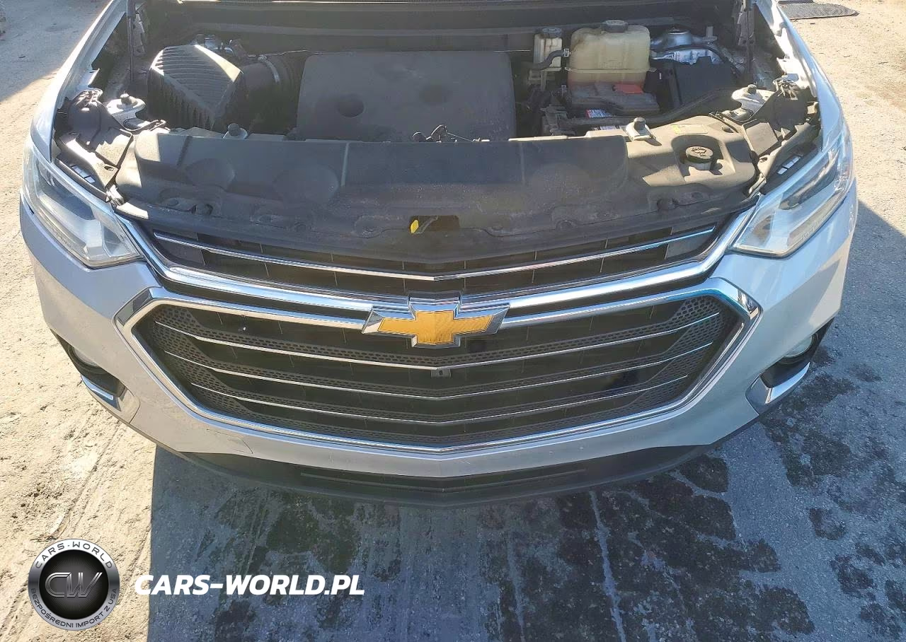 2018 Chevrolet Traverse VIN:1GNERGKW3JJ105253 - 12