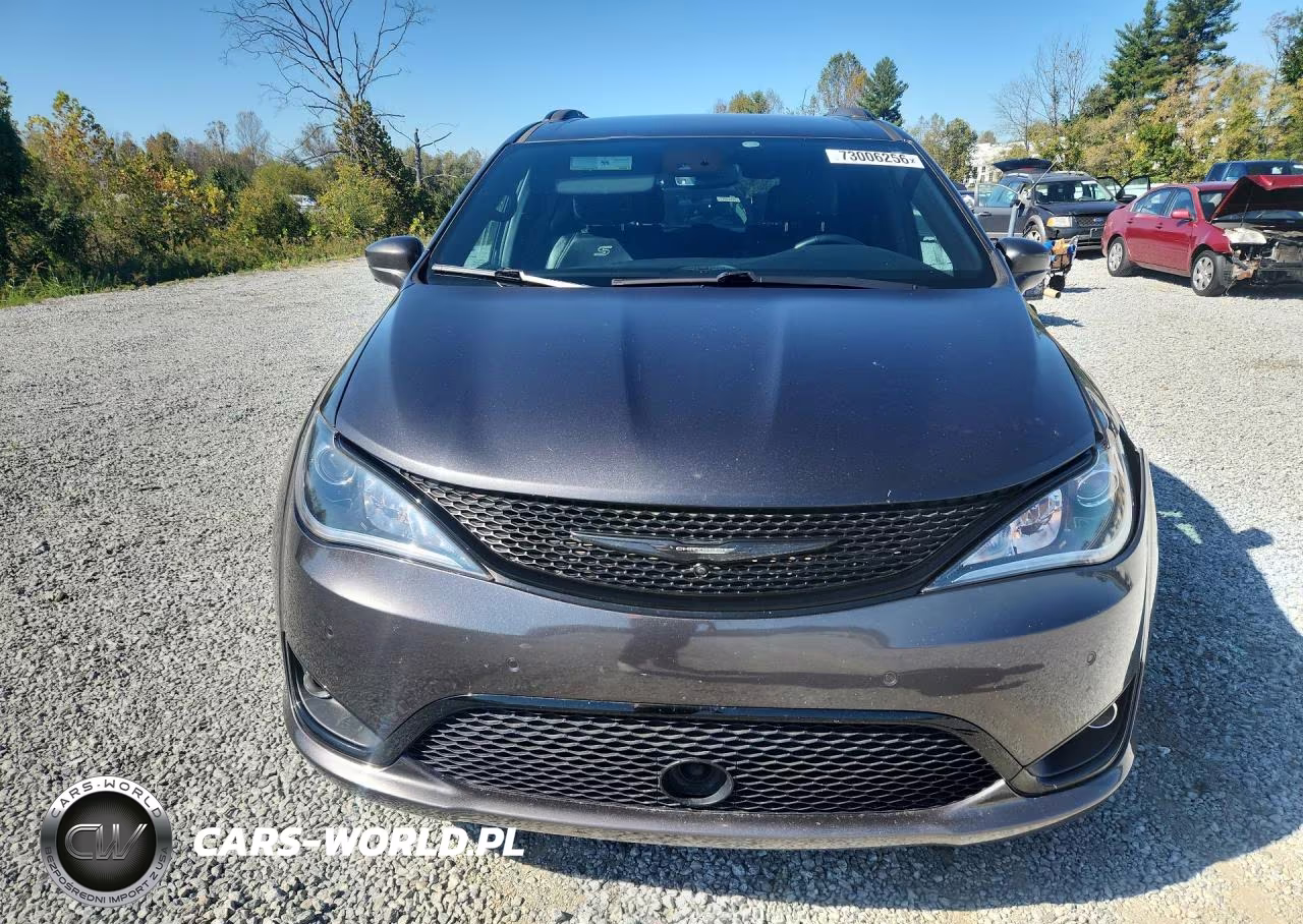 2020 Chrysler Pacifica Touring L VIN:2C4RC1BG0LR235765 - 5