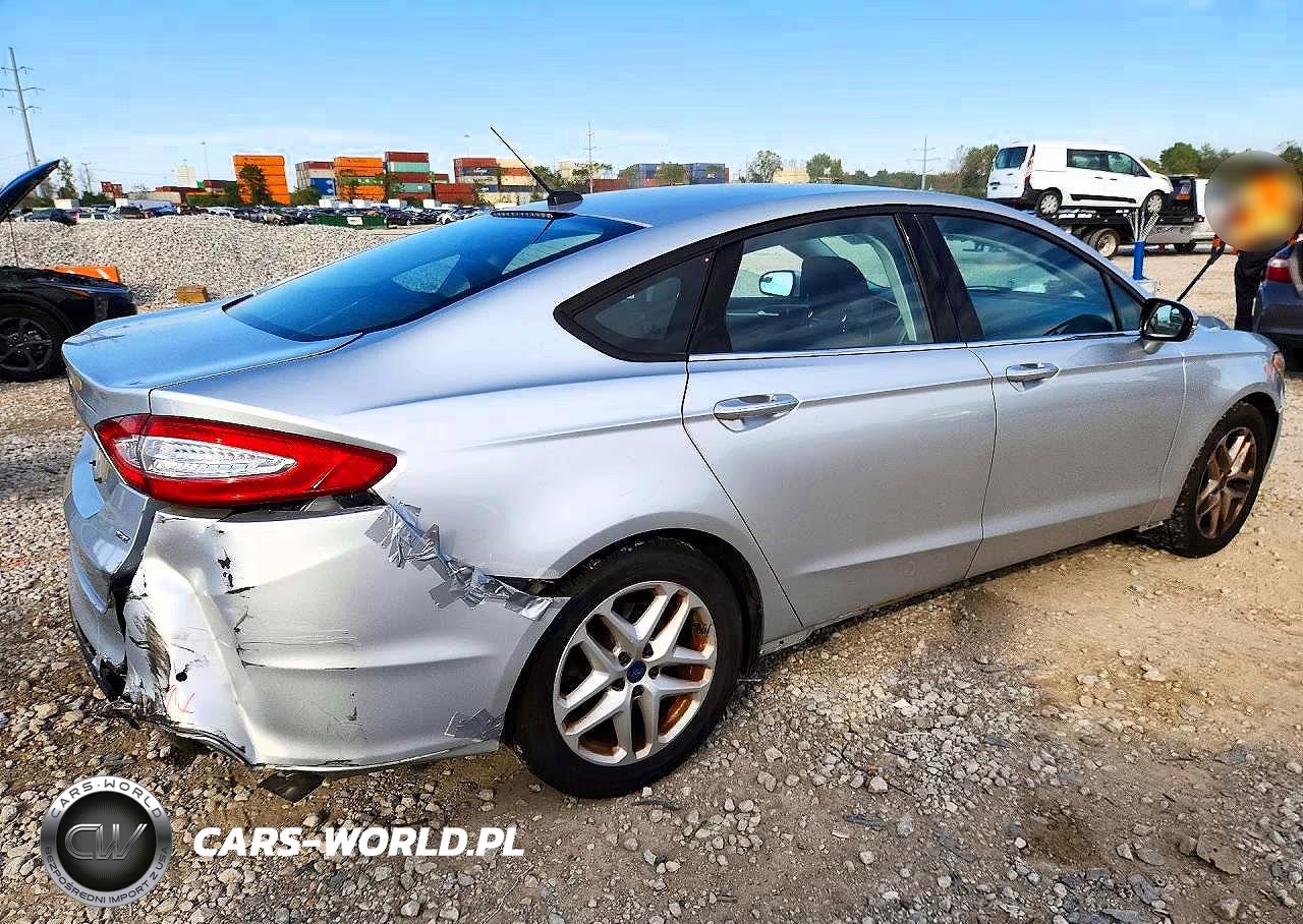 2013 Ford Fusion Se VIN:3FA6P0H7XDR299189 - 3
