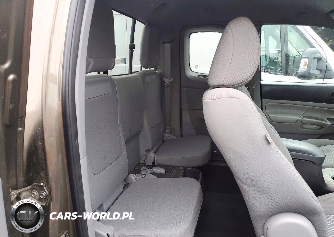 2015 Toyota Tacoma V6 VIN:5TFUU4EN4FX110244 - 10