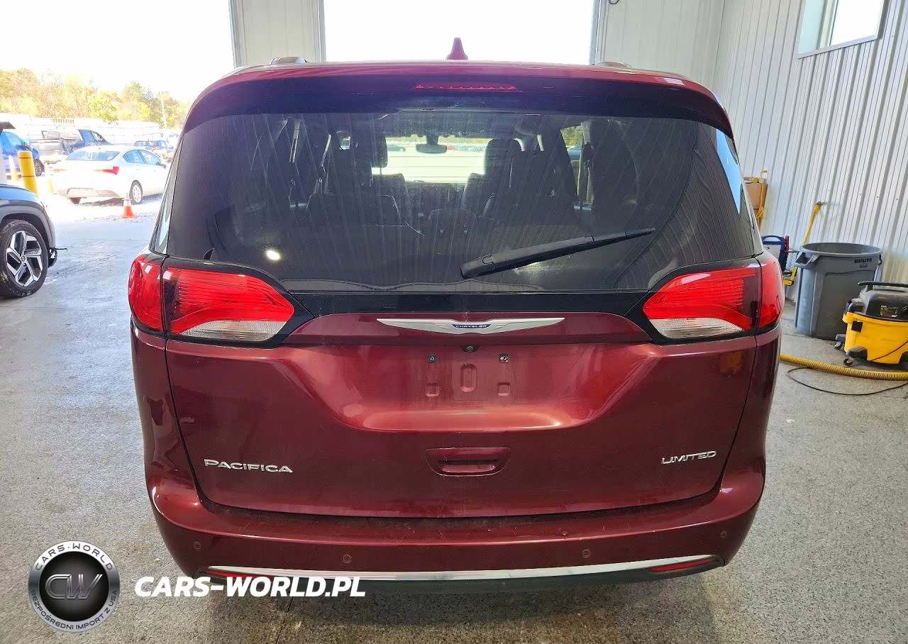 2019 Chrysler Pacifica Limited VIN:2C4RC1GG4KR721941 - 6