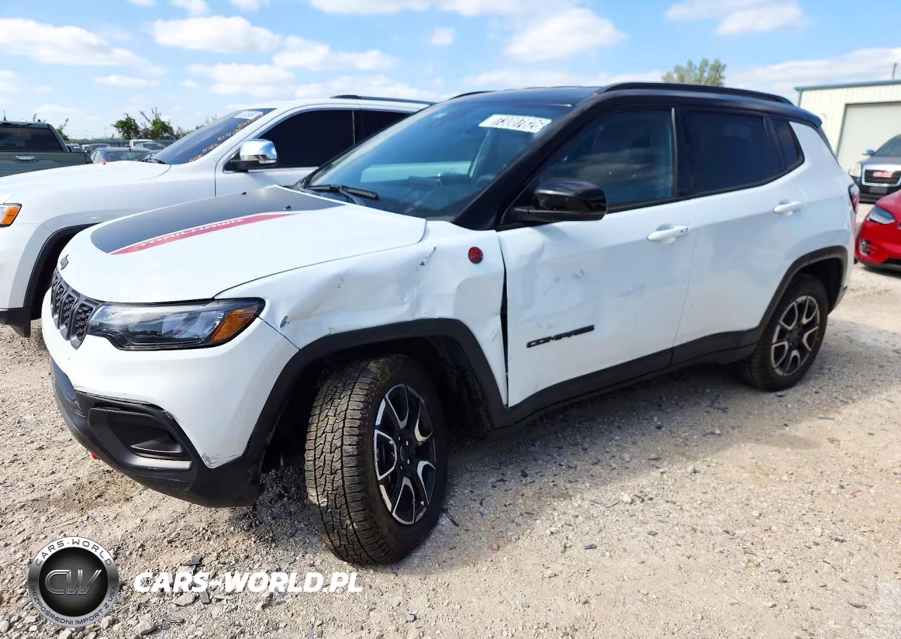 2025 Jeep Compass Trailhawk
