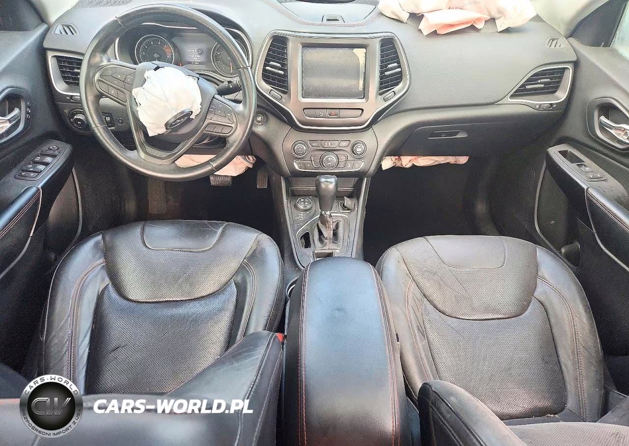 2019 Jeep Cherokee Trailhawk VIN:1C4PJMBX5KD169410 - 8