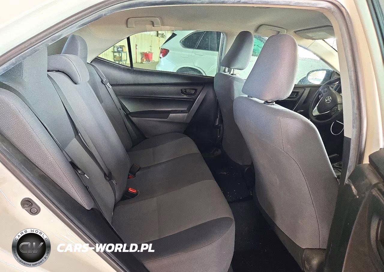 2018 Toyota Corolla L VIN:2T1BURHE8JC039086 - 10