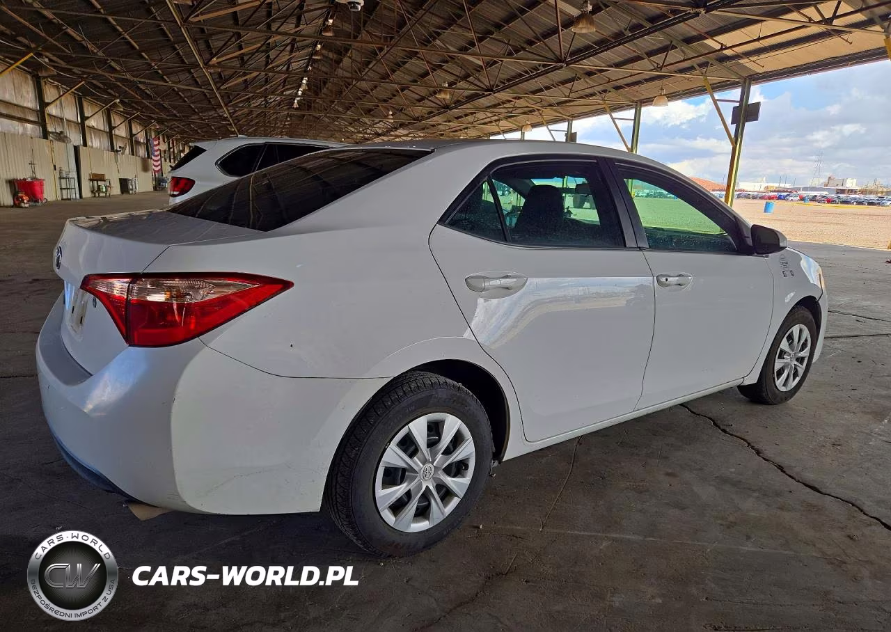 2018 Toyota Corolla L VIN:2T1BURHE8JC039086 - 3