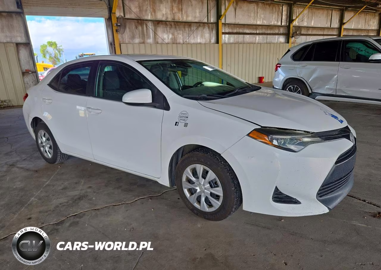 2018 Toyota Corolla L VIN:2T1BURHE8JC039086 - 4