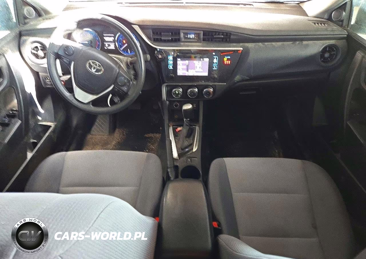 2018 Toyota Corolla L VIN:2T1BURHE8JC039086 - 8