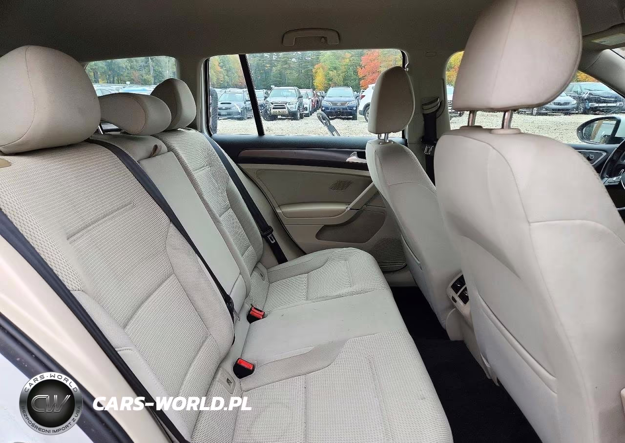 2018 Volkswagen Golf Sportwagen S VIN:3VWD17AU3JM766860 - 11