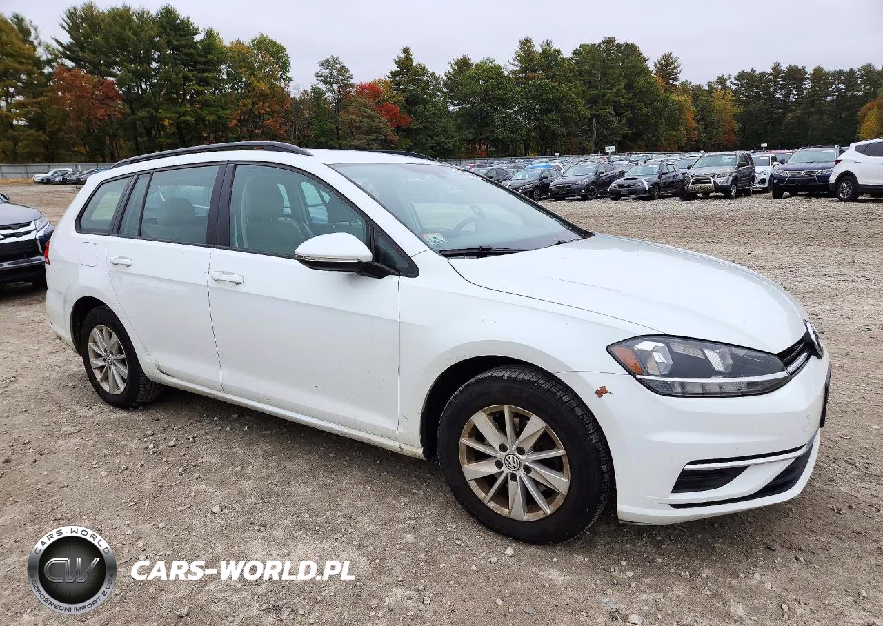 2018 Volkswagen Golf Sportwagen S VIN:3VWD17AU3JM766860 - 4