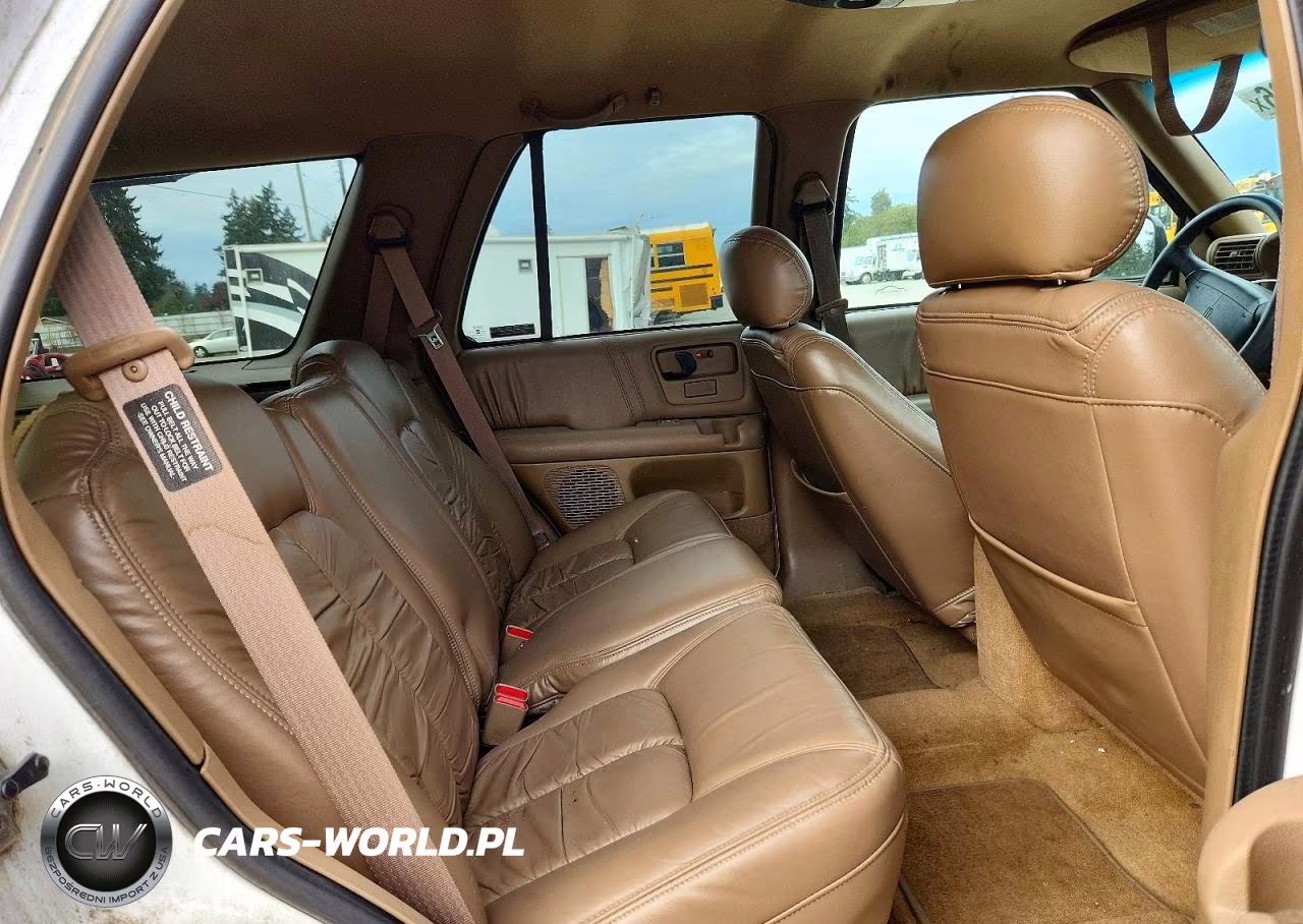 1997 Oldsmobile Bravada VIN:1GHDT13W9V2704007 - 11