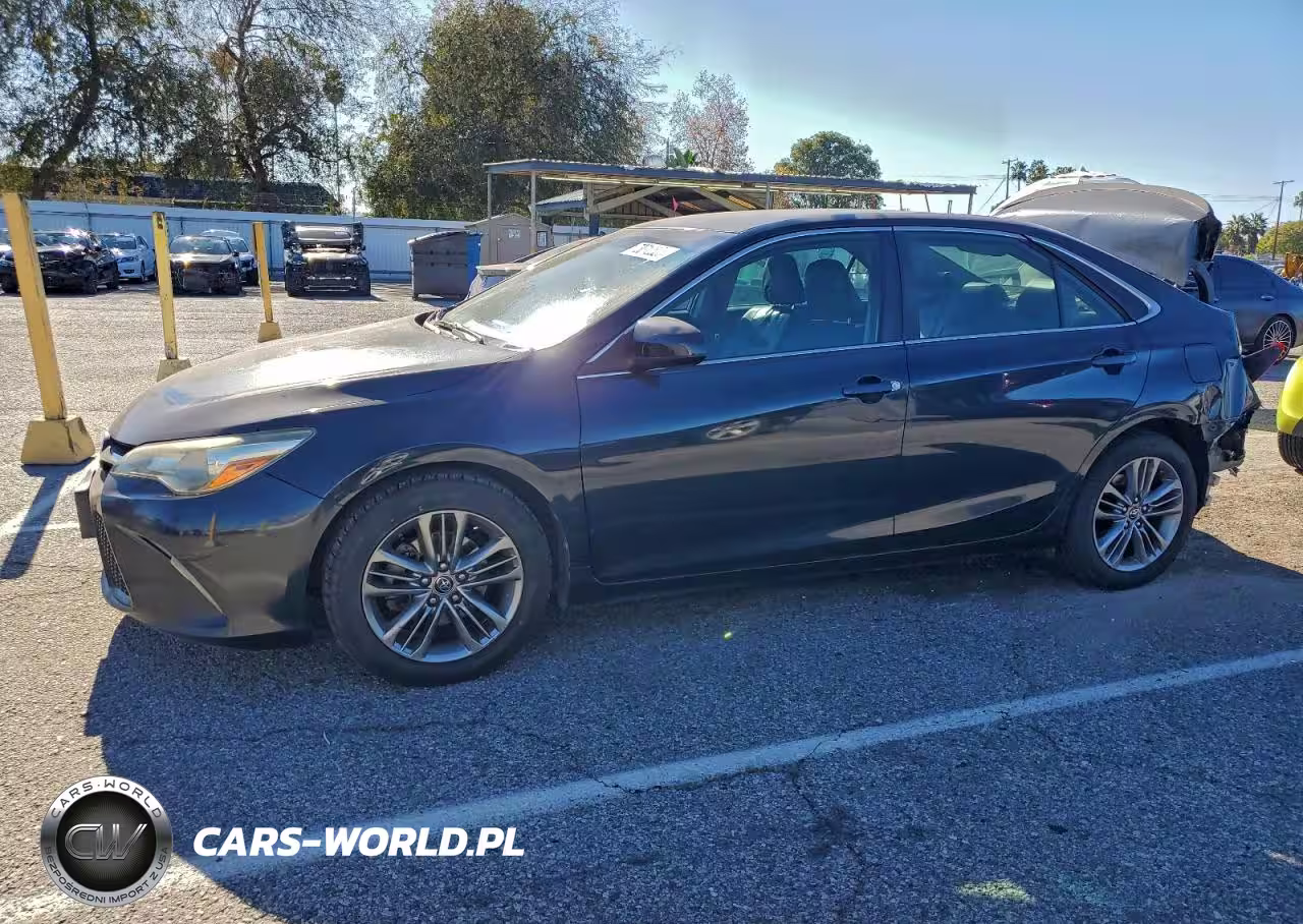 2015 Toyota Camry Le