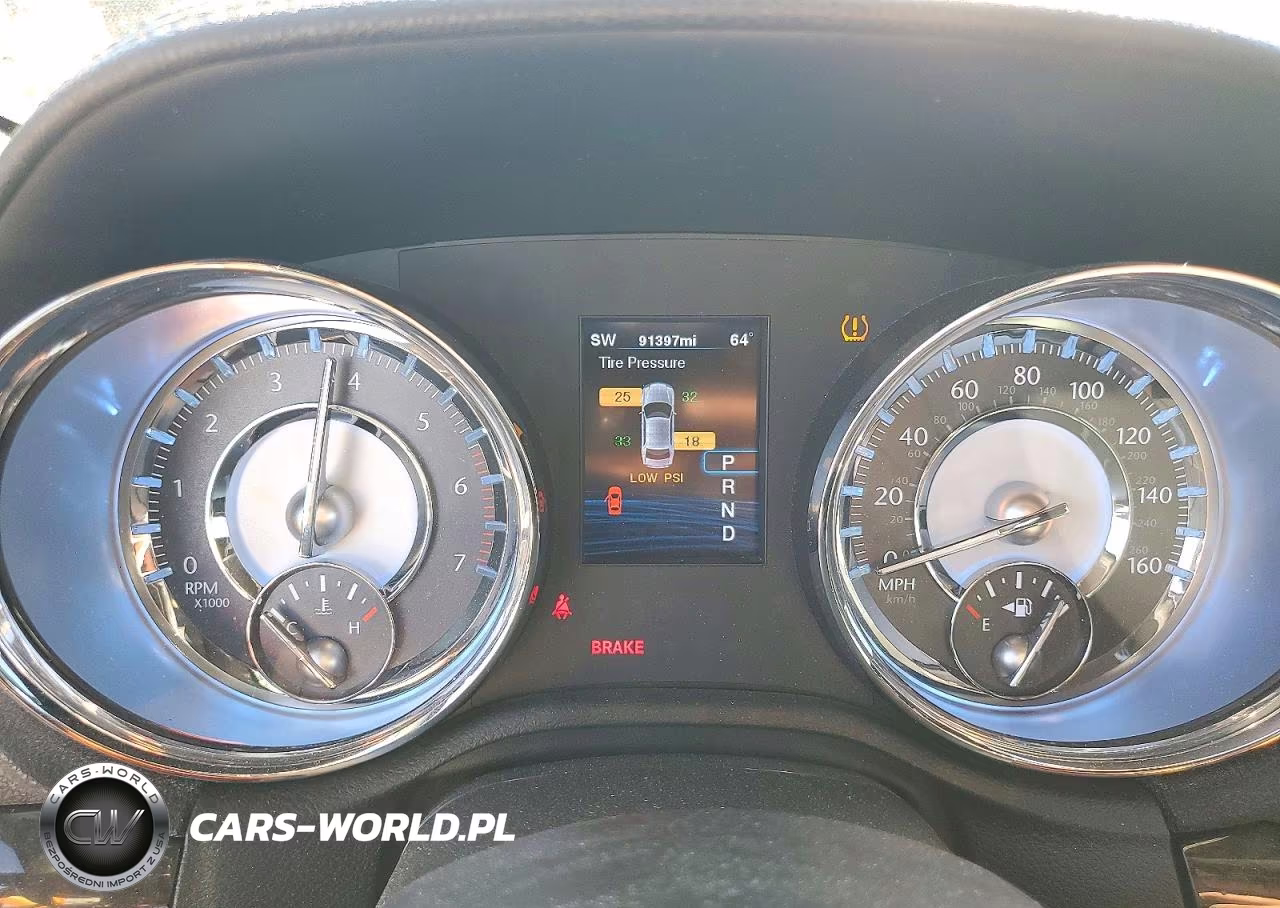 2012 Chrysler 300C VIN:2C3CCAET0CH147159 - 9