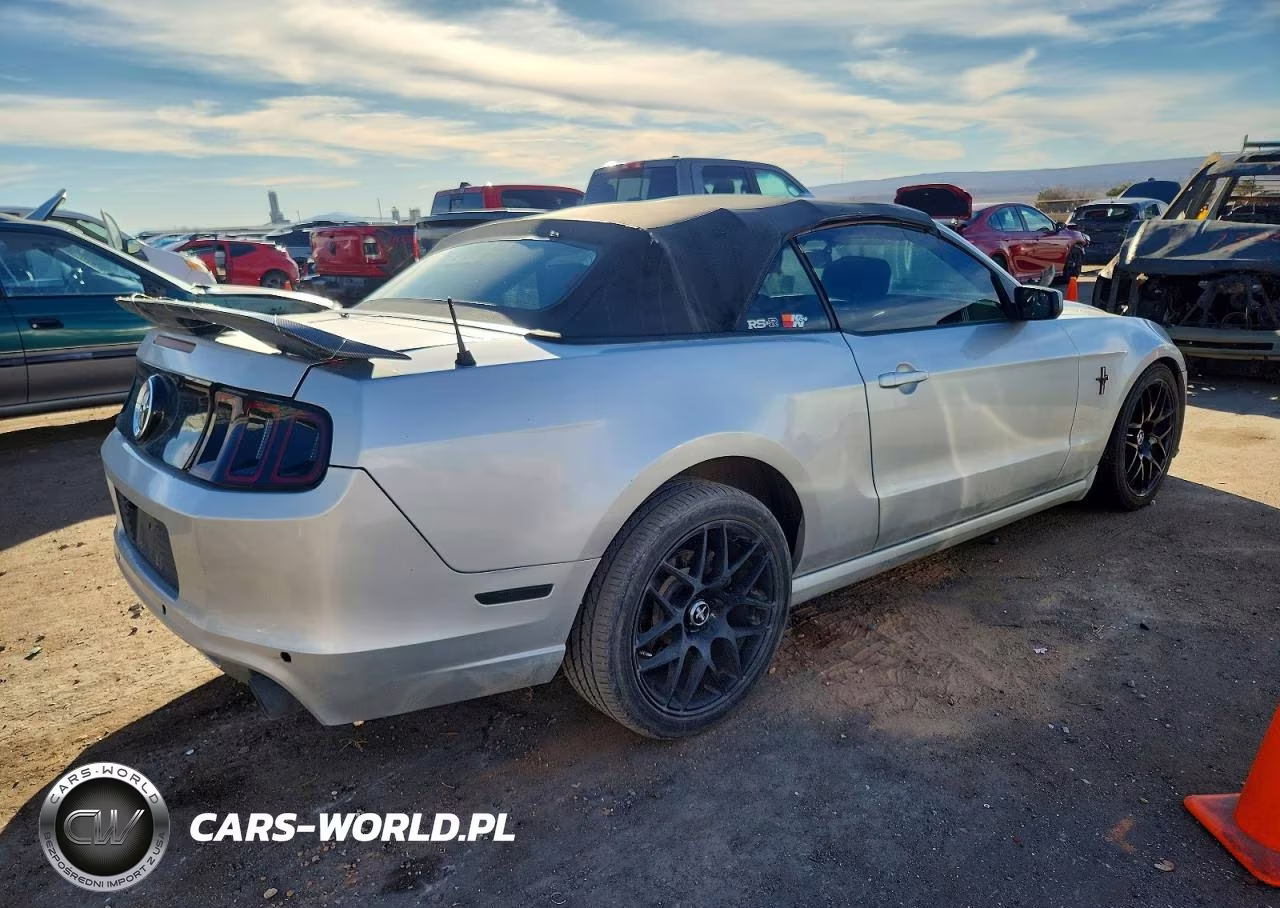 2014 Ford Mustang VIN:1ZVBP8EM1E5311300 - 3