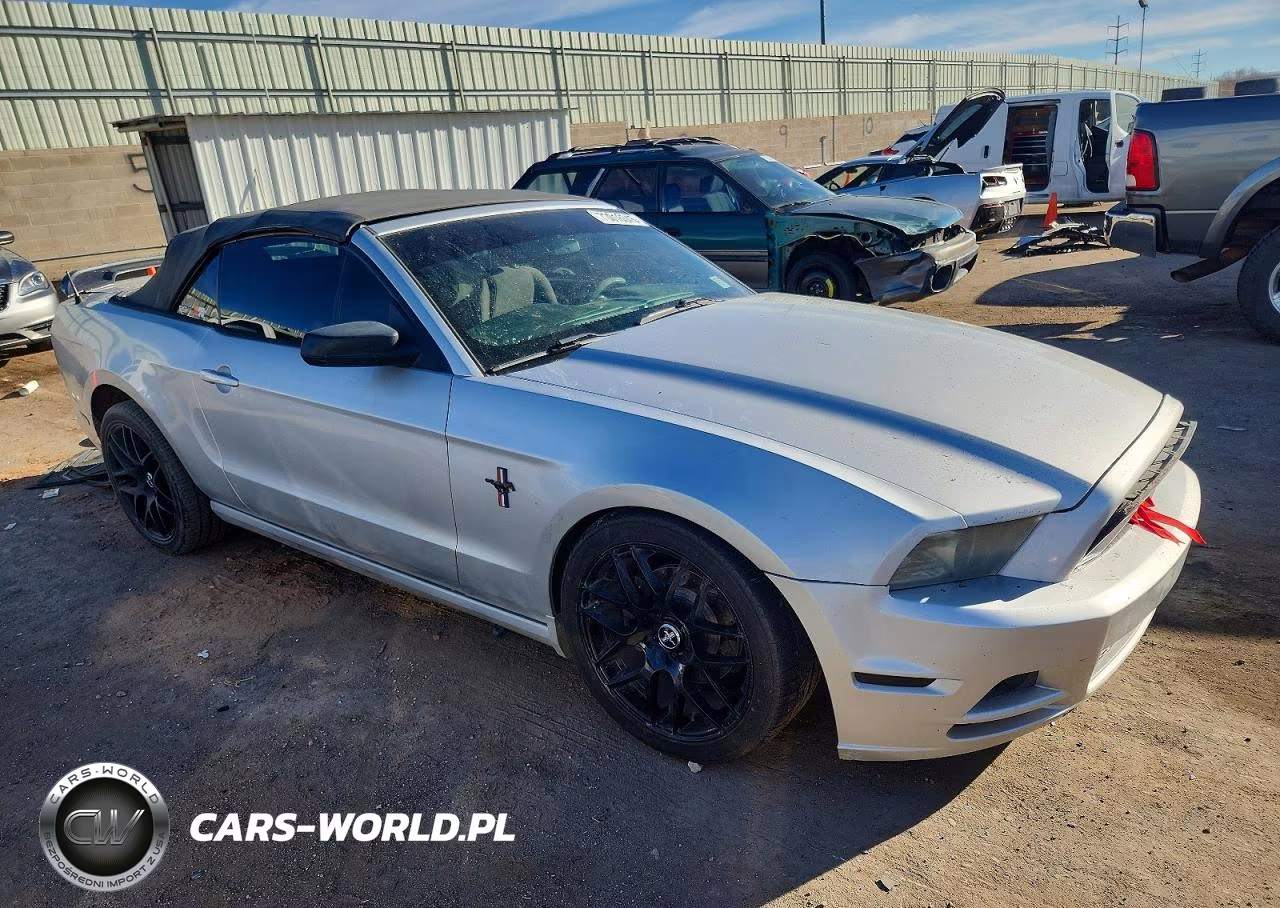 2014 Ford Mustang VIN:1ZVBP8EM1E5311300 - 4