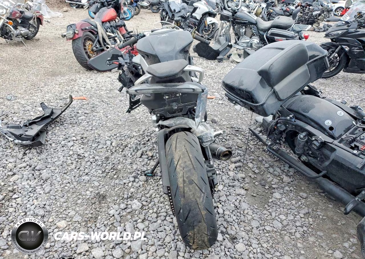 2025 Cf Moto 675Ss VIN:LCEPEVLP4S6001643 - 4