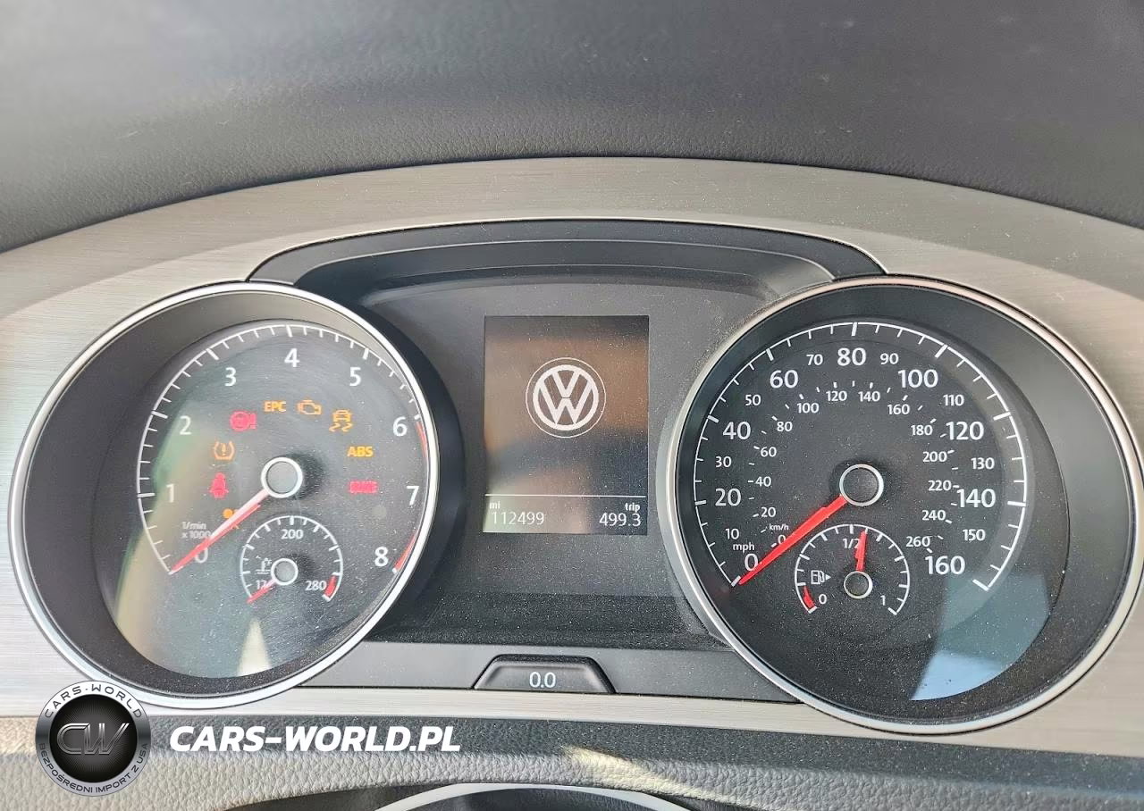 2016 Volkswagen Golf Base - S VIN:3VW817AU5GM004463 - 9