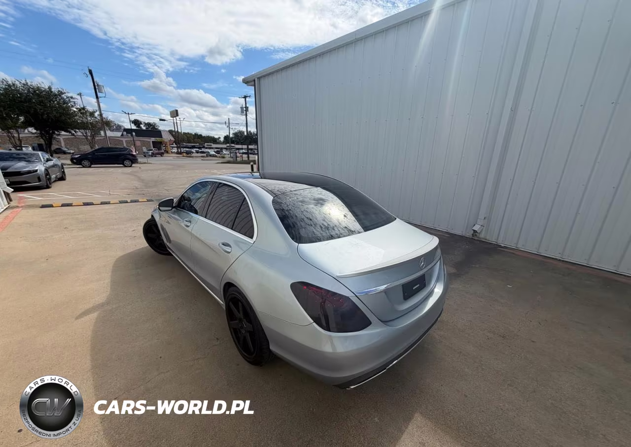 2016 Mercedes-Benz C 300 VIN:55SWF4JB6GU177131 - 3