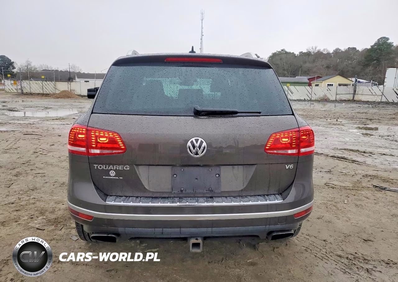 2017 Volkswagen Touareg Sport VIN:WVGEF7BP2HD006874 - 6