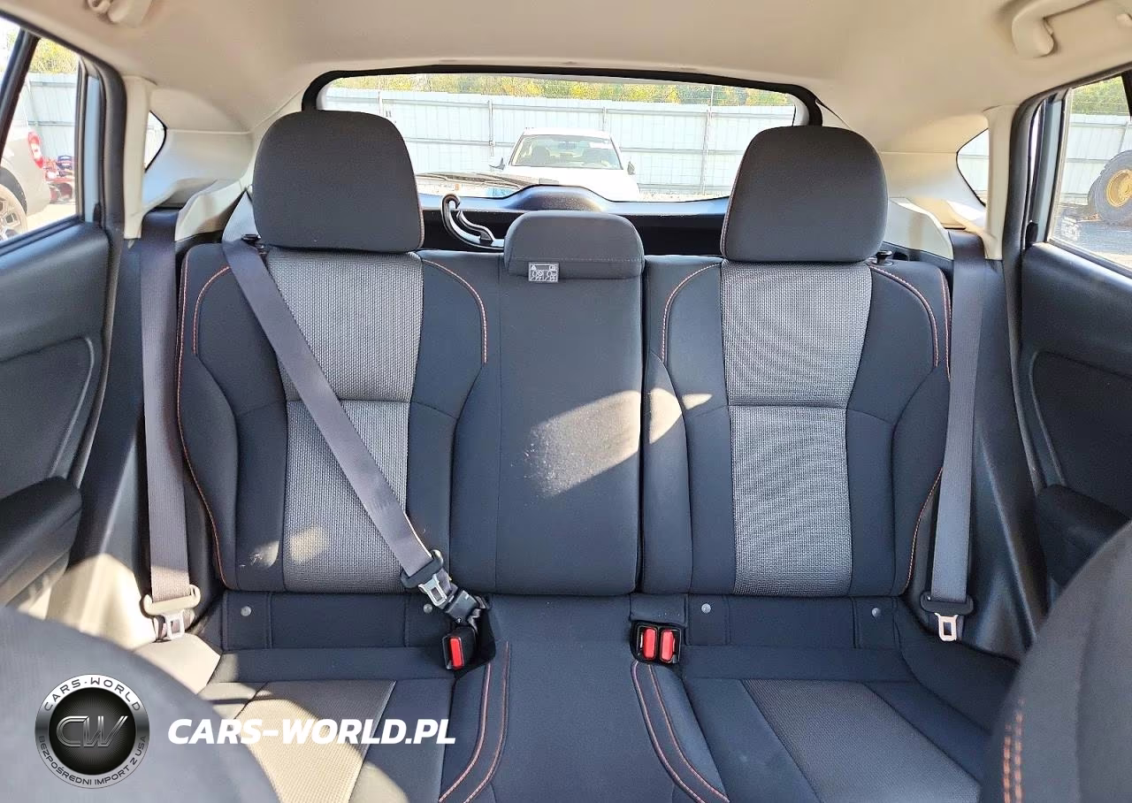 2019 Subaru Crosstrek Premium VIN:JF2GTACC8K8233681 - 10