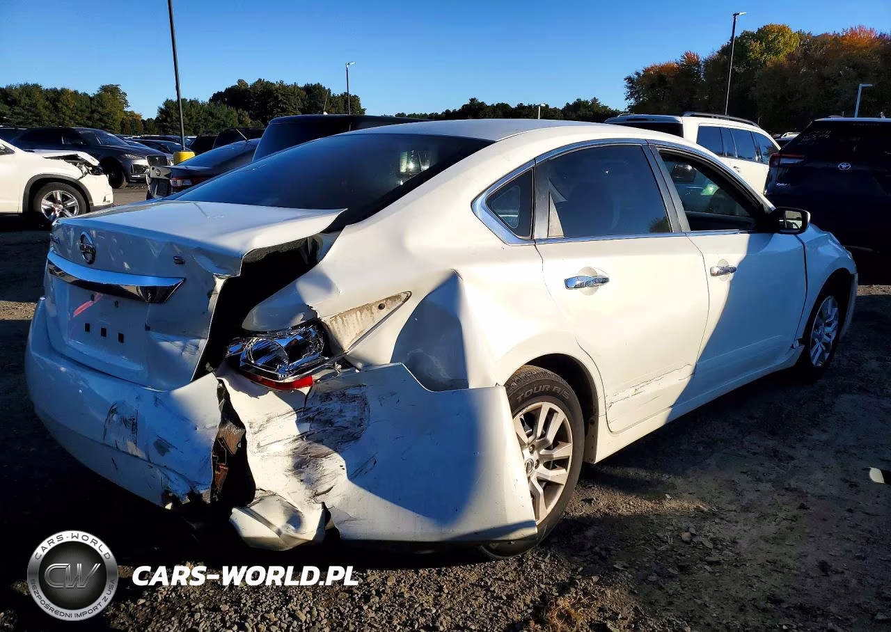 2015 Nissan Altima 2.5 S VIN:1N4AL3AP1FC236002 - 3