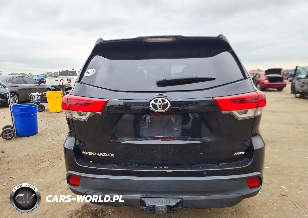2019 Toyota Highlander Le VIN:5TDBZRFH2KS980752 - 6